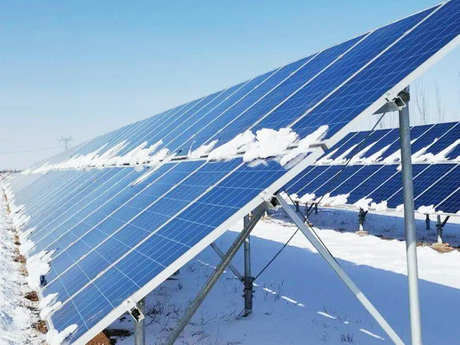 What Are The Impacts of Snow on Solar Panels on Snowy Days ...